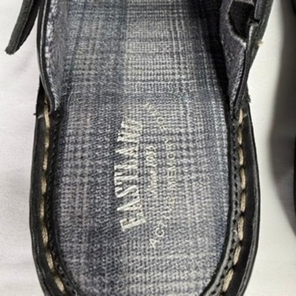 Eastland MAE Black Leather Clog Mules Women's Size 8 M Buckle Strap Comfort - Picture 5 of 6